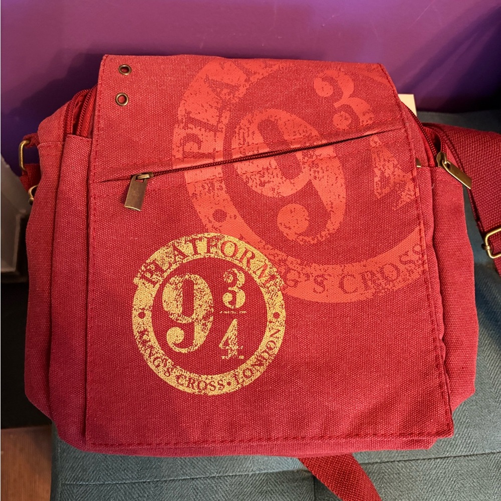 Official Platform 9 3/4 crossbody